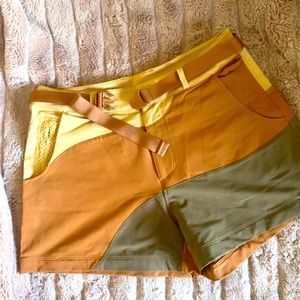 Outdoor Voices Rectrek short (discontinued colorway)